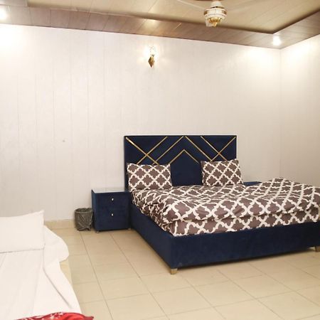 Royal Fort Executive Hotel Gulberg Лахор Экстерьер фото