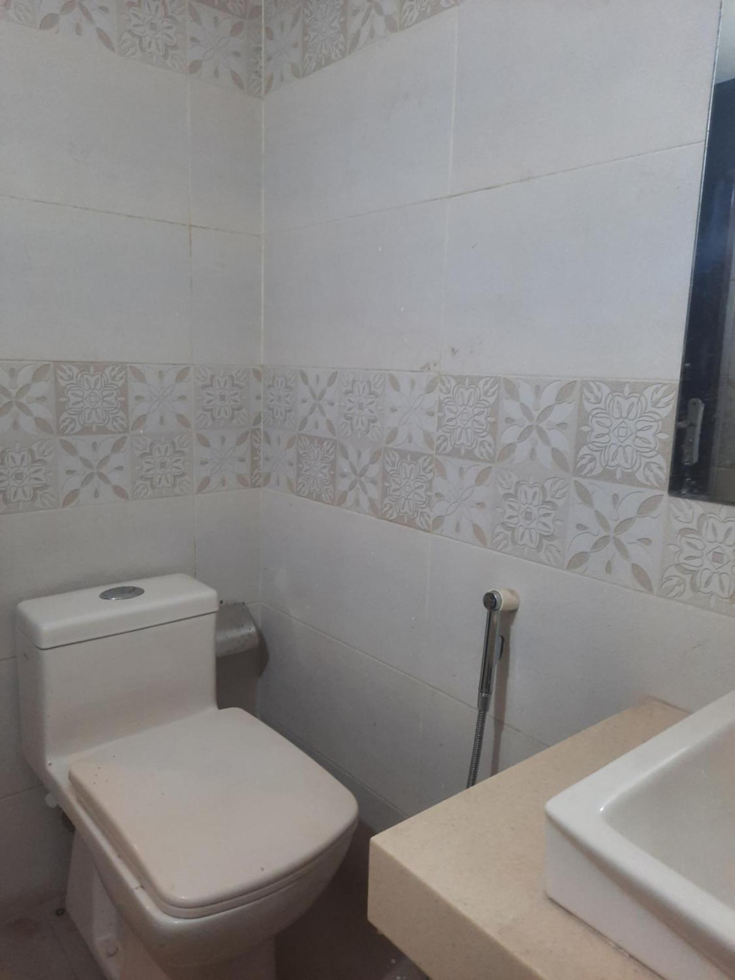 Royal Fort Executive Hotel Gulberg Лахор Номер фото